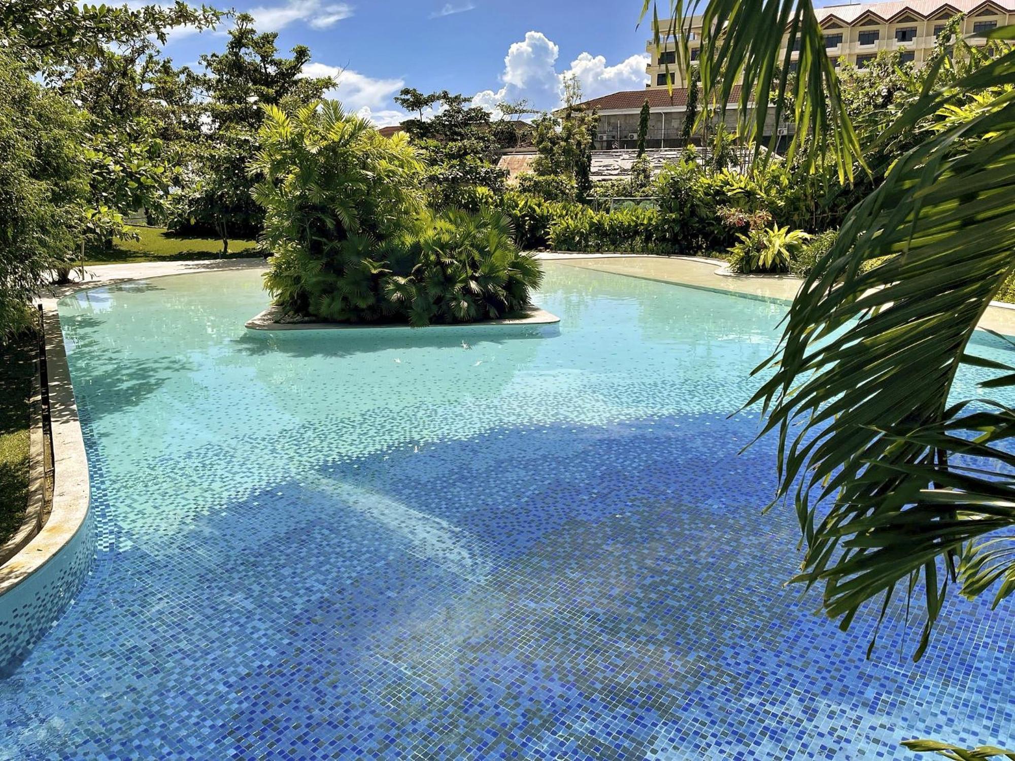 Dominiks Quite And Elegant Studio Ocean View Pool At Tambuli Resort High Floor Lapu-Lapu City Eksteriør bilde